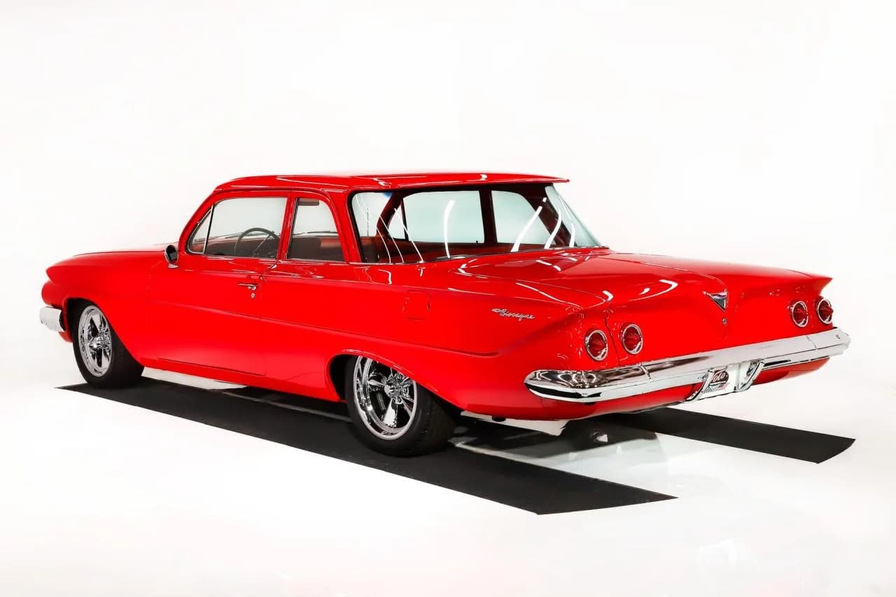 1961 Chevrolet Biscayne Restomod - Thumbnail 6