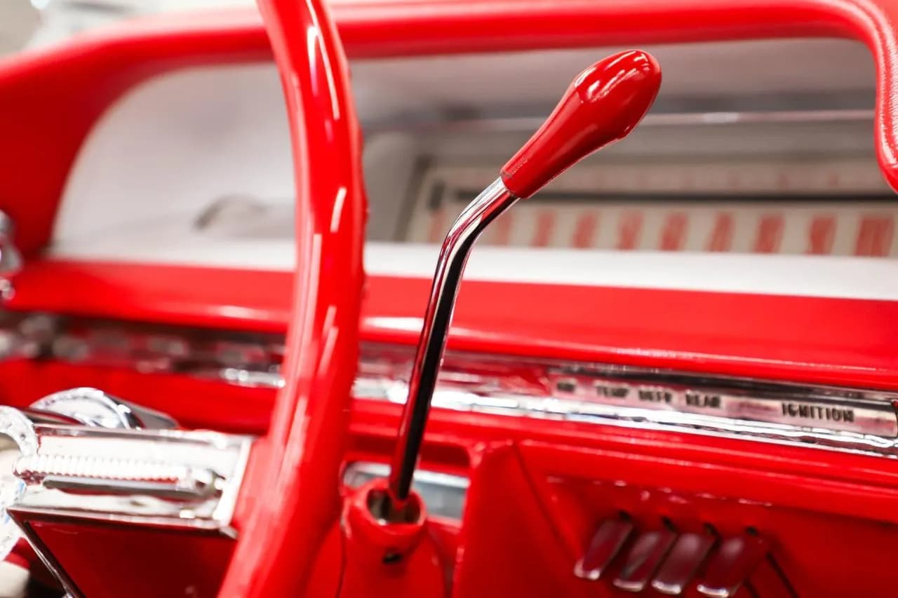 1961 Buick Electra 225 - Thumbnail 4