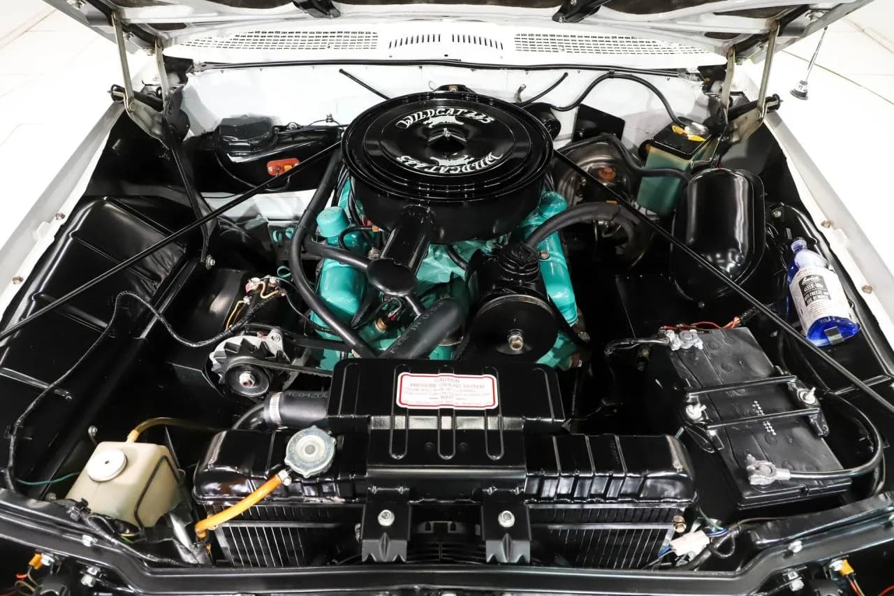 1961 Buick Electra 225 - Thumbnail 5
