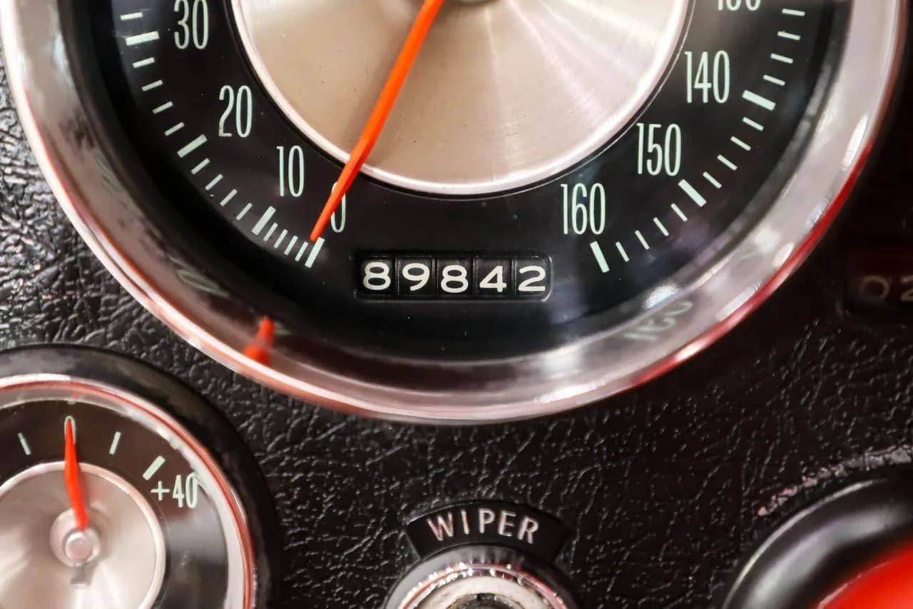 1963 Chevrolet Corvette - Thumbnail 3