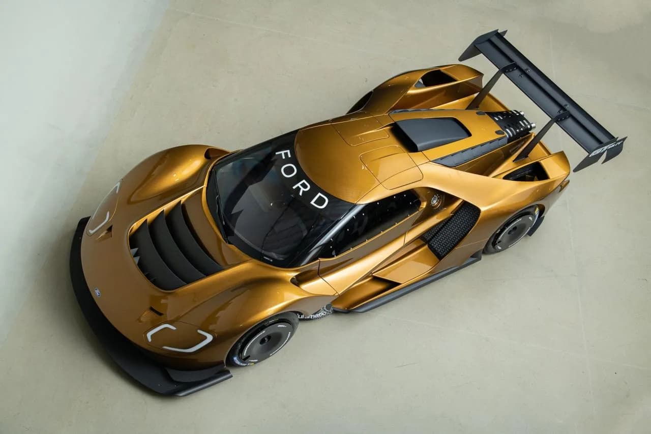 2025 Ford GT MKIV - Thumbnail 4