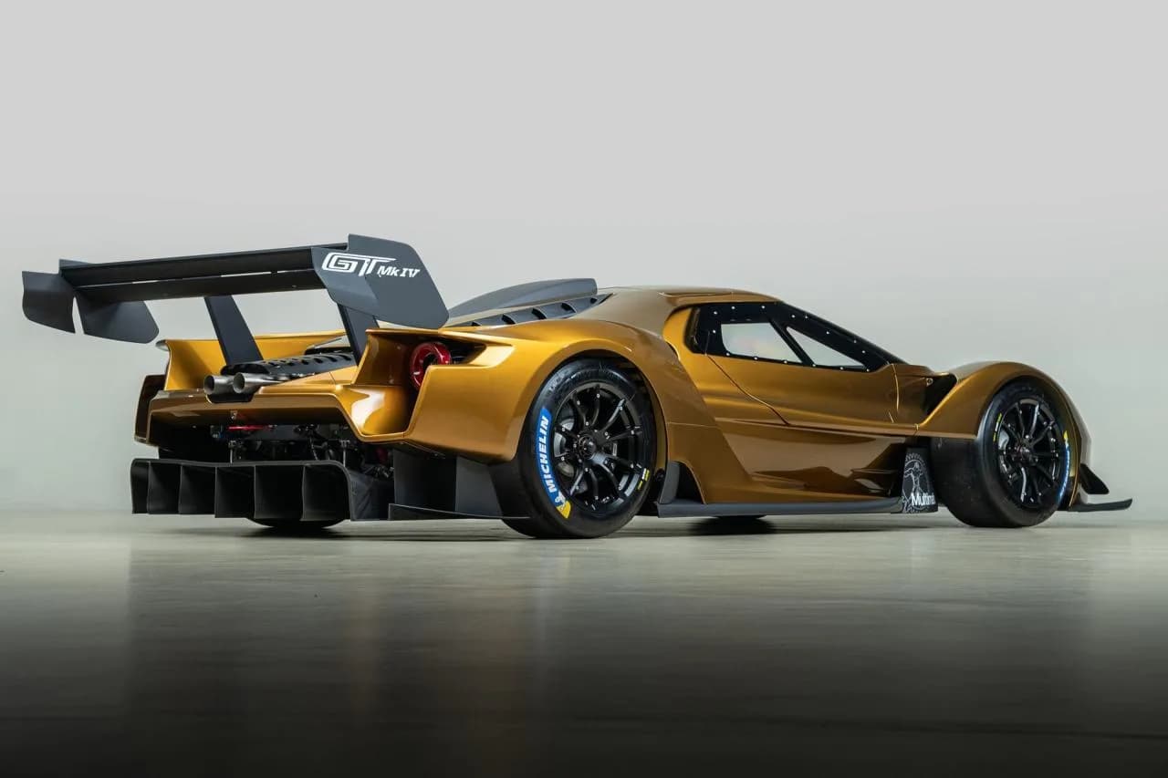 2025 Ford GT MKIV - Thumbnail 3