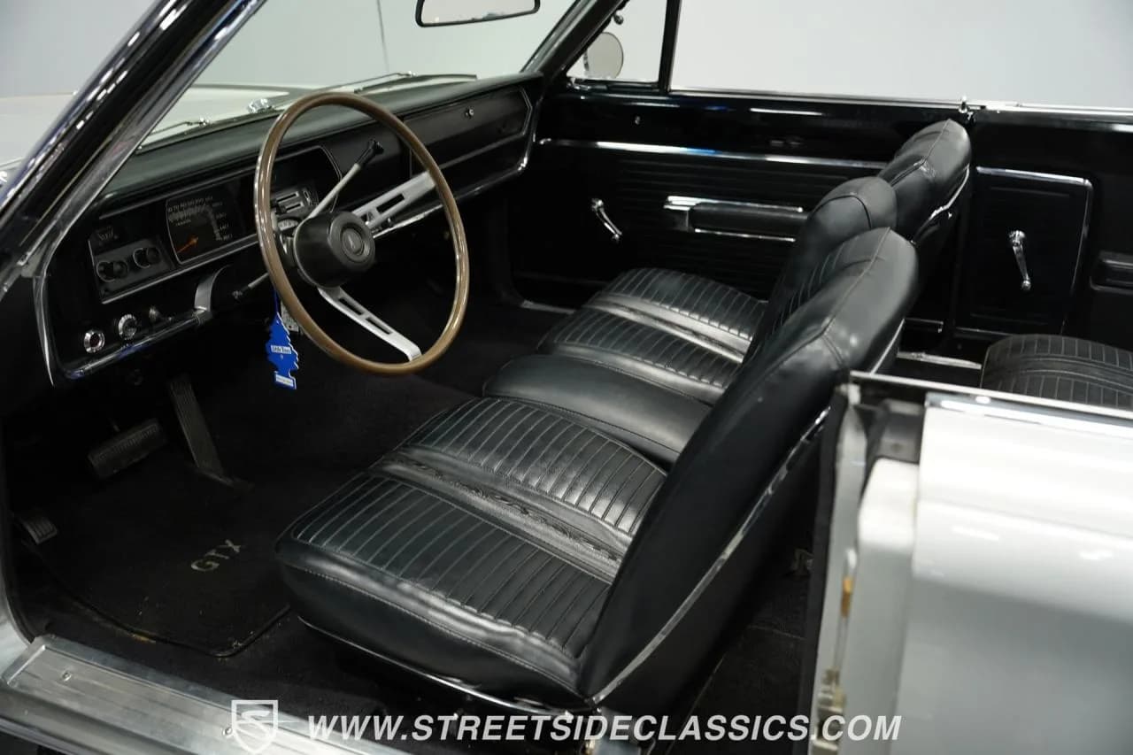 1967 Plymouth Belvedere GTX 440 Convertible - Thumbnail 4