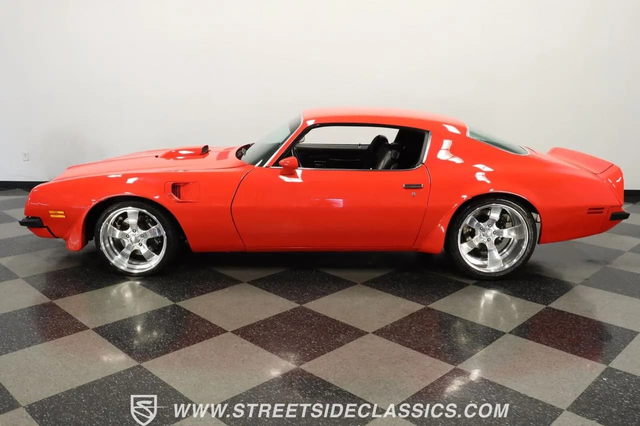 1974 Pontiac Firebird Trans Am Tribute Restomod - Thumbnail 2