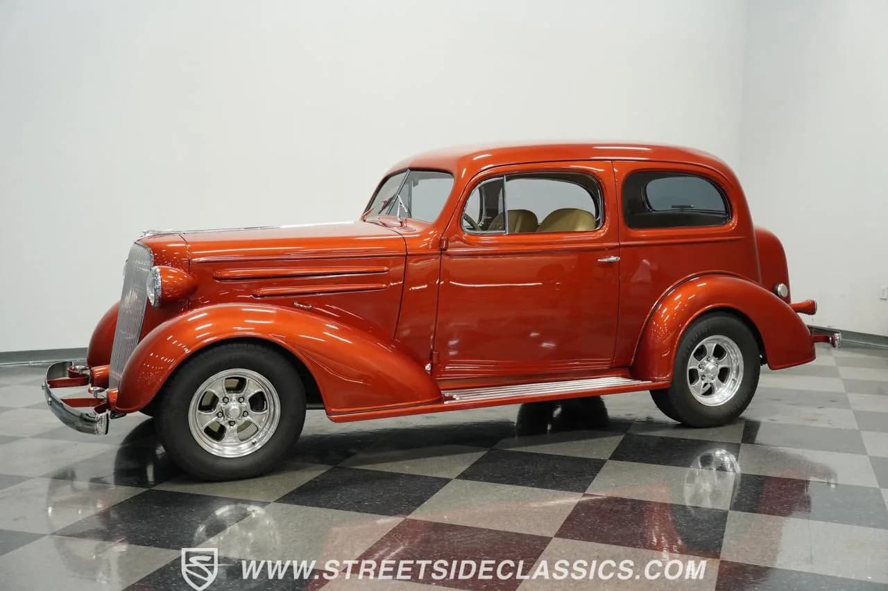 1936 Chevrolet Sedan Street Rod - Thumbnail 6