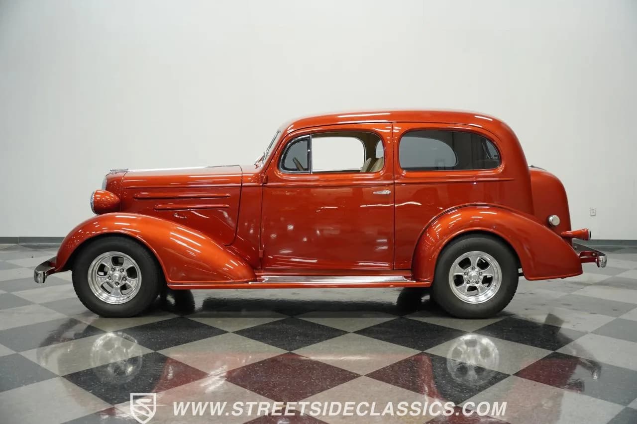 1936 Chevrolet Sedan Street Rod - Thumbnail 7