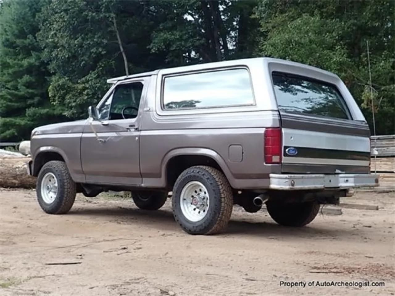 1985 Ford Bronco XLT - Thumbnail 5