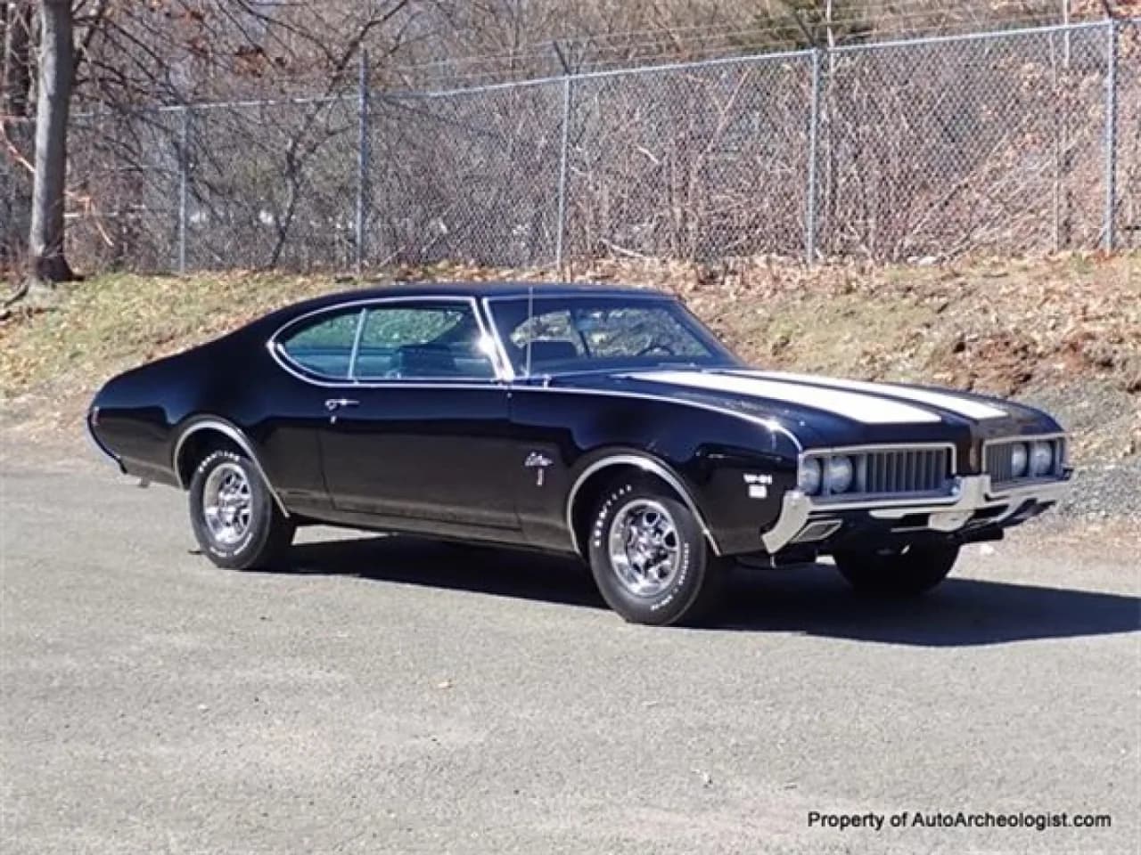 1969 Oldsmobile Cutlass - Thumbnail 2
