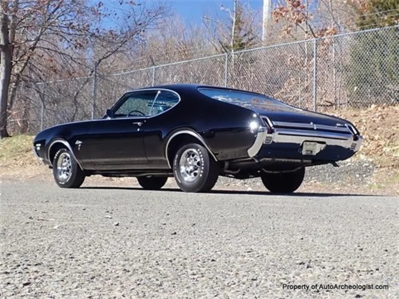 1969 Oldsmobile Cutlass - Thumbnail 3