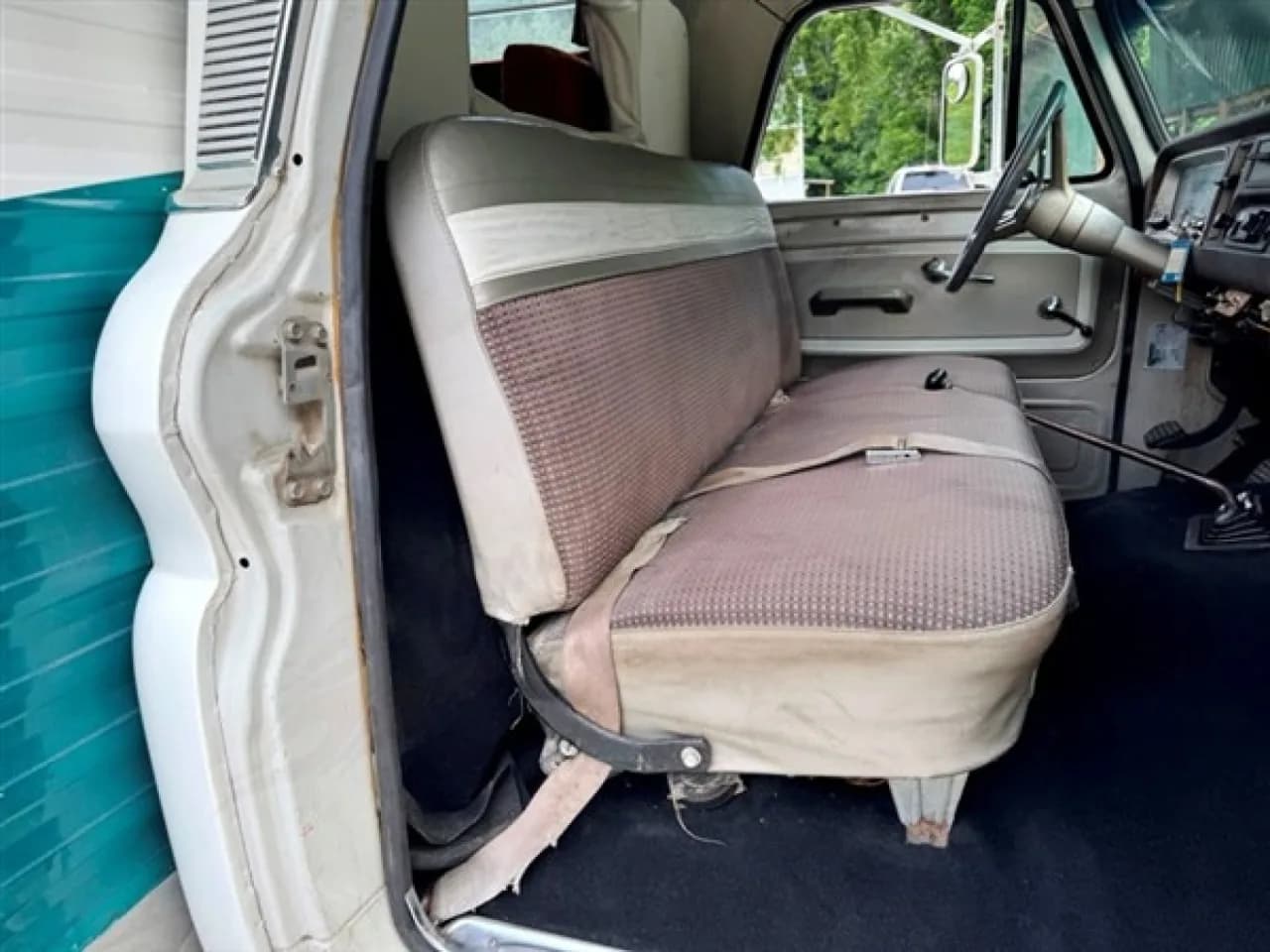 1966 Chevrolet C20 Camper - Thumbnail 8