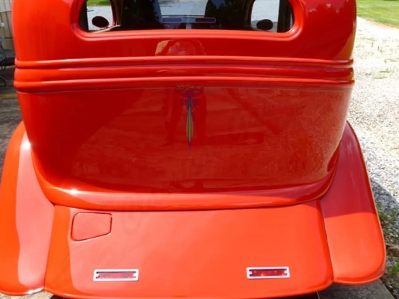 1933 Ford Custom Sedan - Thumbnail 4