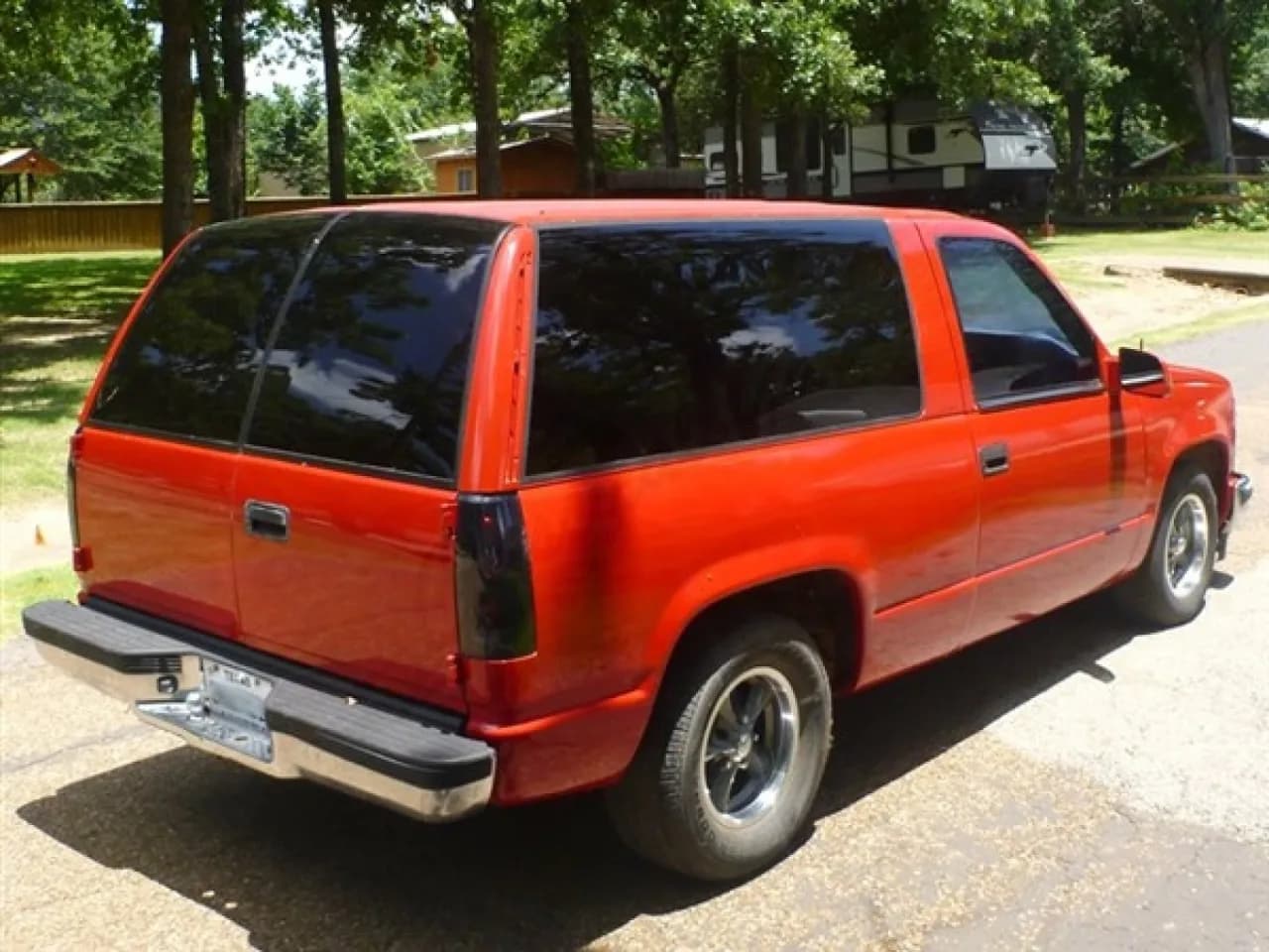 1999 Chevrolet Tahoe - Thumbnail 6
