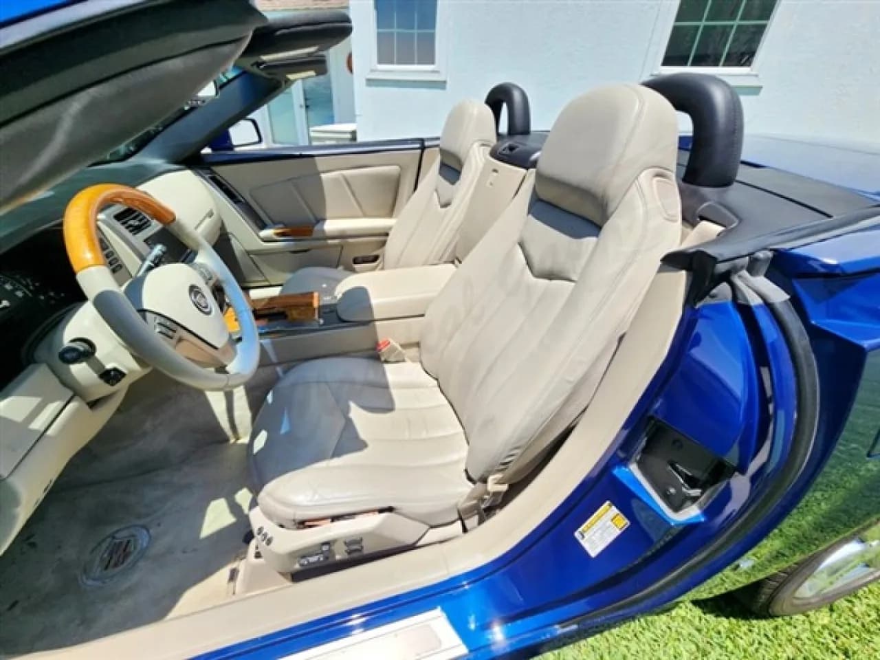 2006 Cadillac XLR - Thumbnail 8