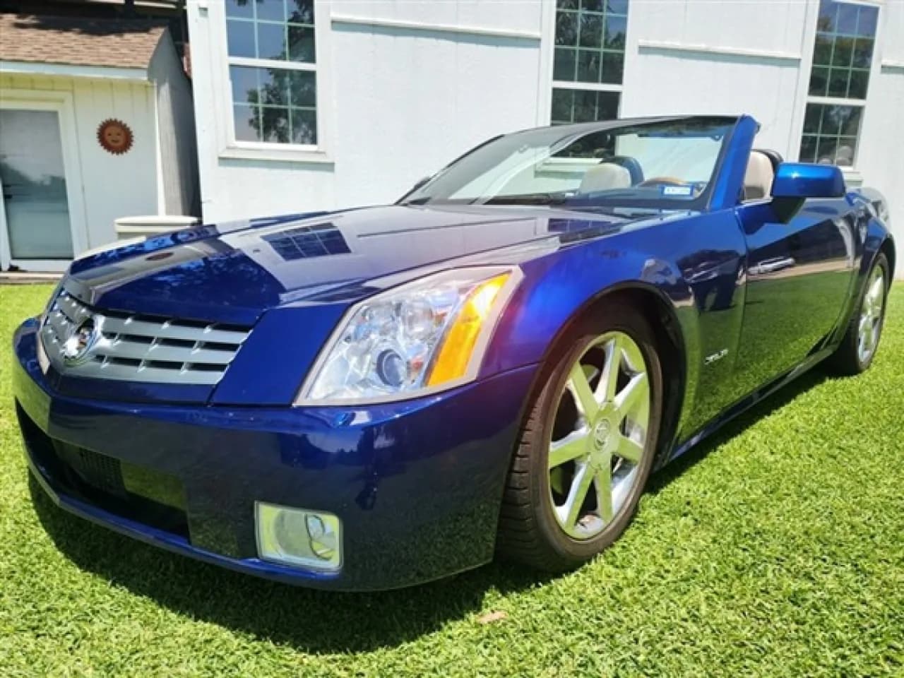2006 Cadillac XLR - Thumbnail 2