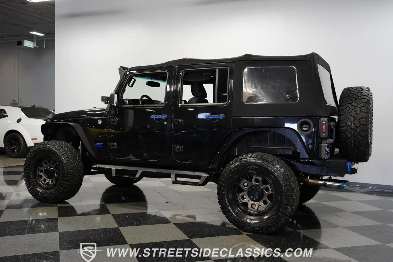 2014 Jeep Wrangler Unlimited Sport Hemi - Thumbnail 8
