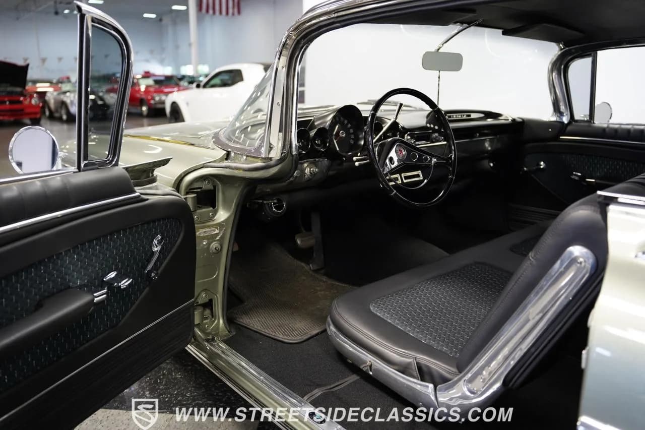 1959 Chevrolet Impala LS3 RESTOMOD - Thumbnail 4