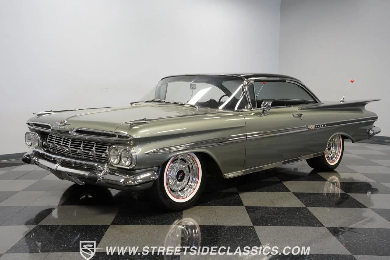 1959 Chevrolet Impala LS3 RESTOMOD - Thumbnail 5