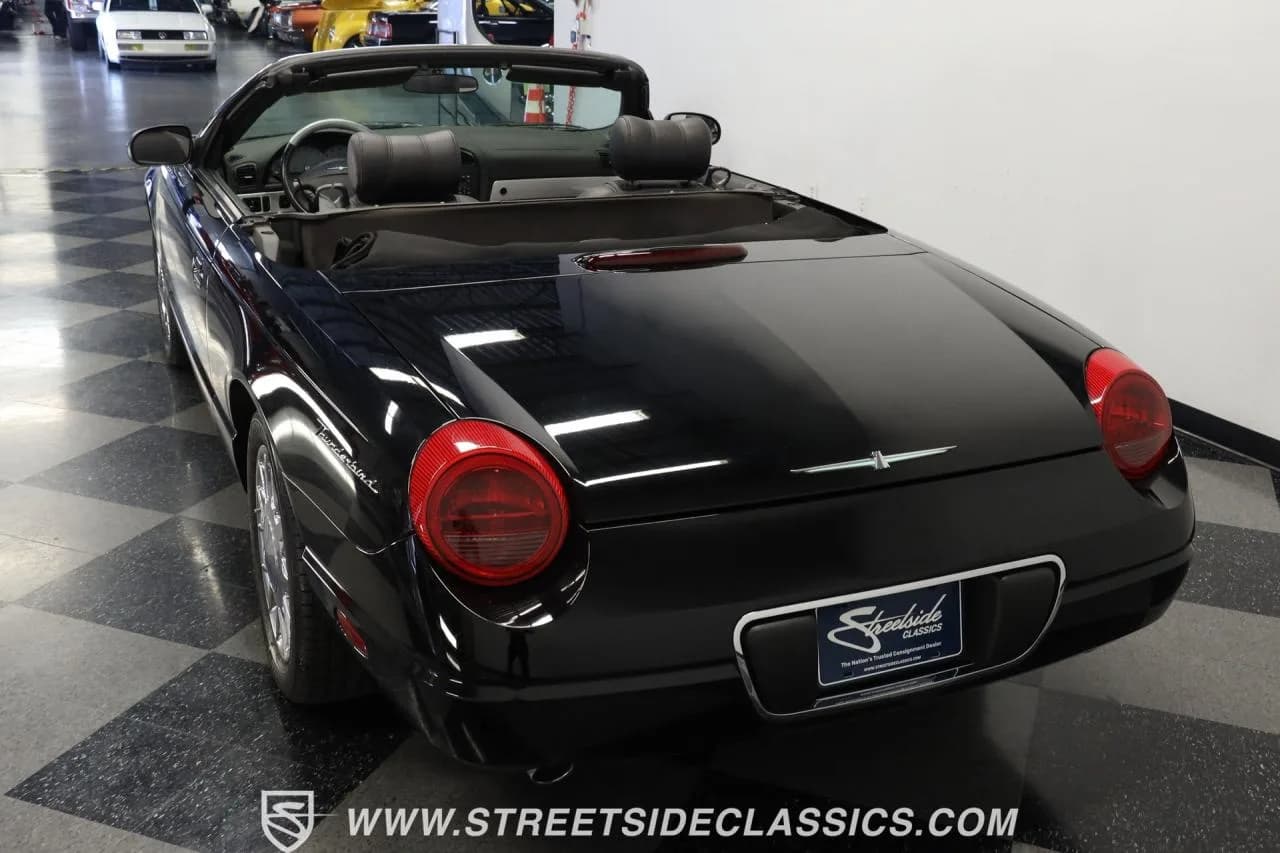 2002 Ford Thunderbird Neiman Marcus Edition - Thumbnail 7
