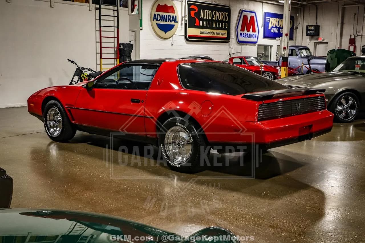 1982 Pontiac Firebird Trans Am - Thumbnail 6