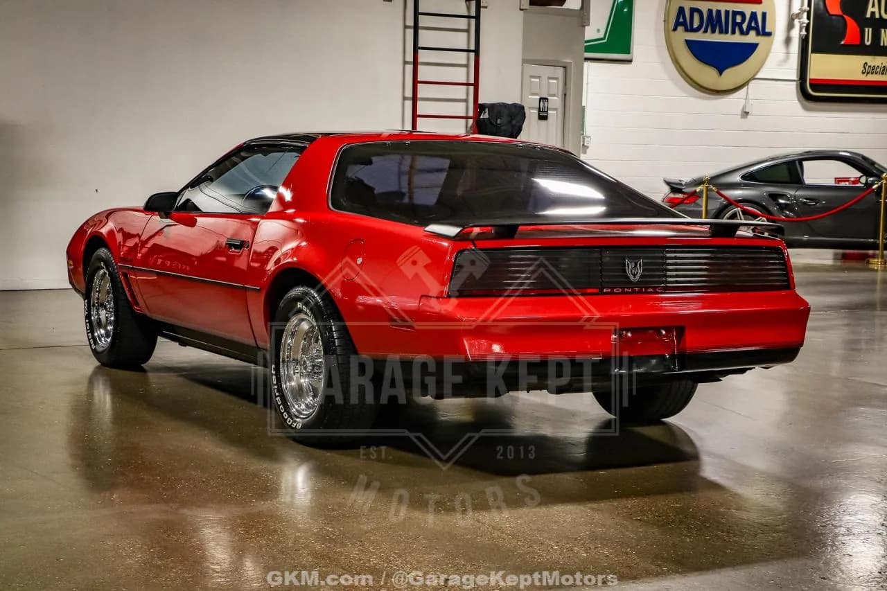 1982 Pontiac Firebird Trans Am - Thumbnail 7