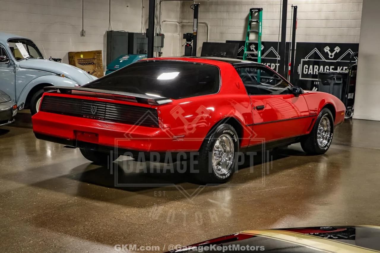 1982 Pontiac Firebird Trans Am - Thumbnail 8