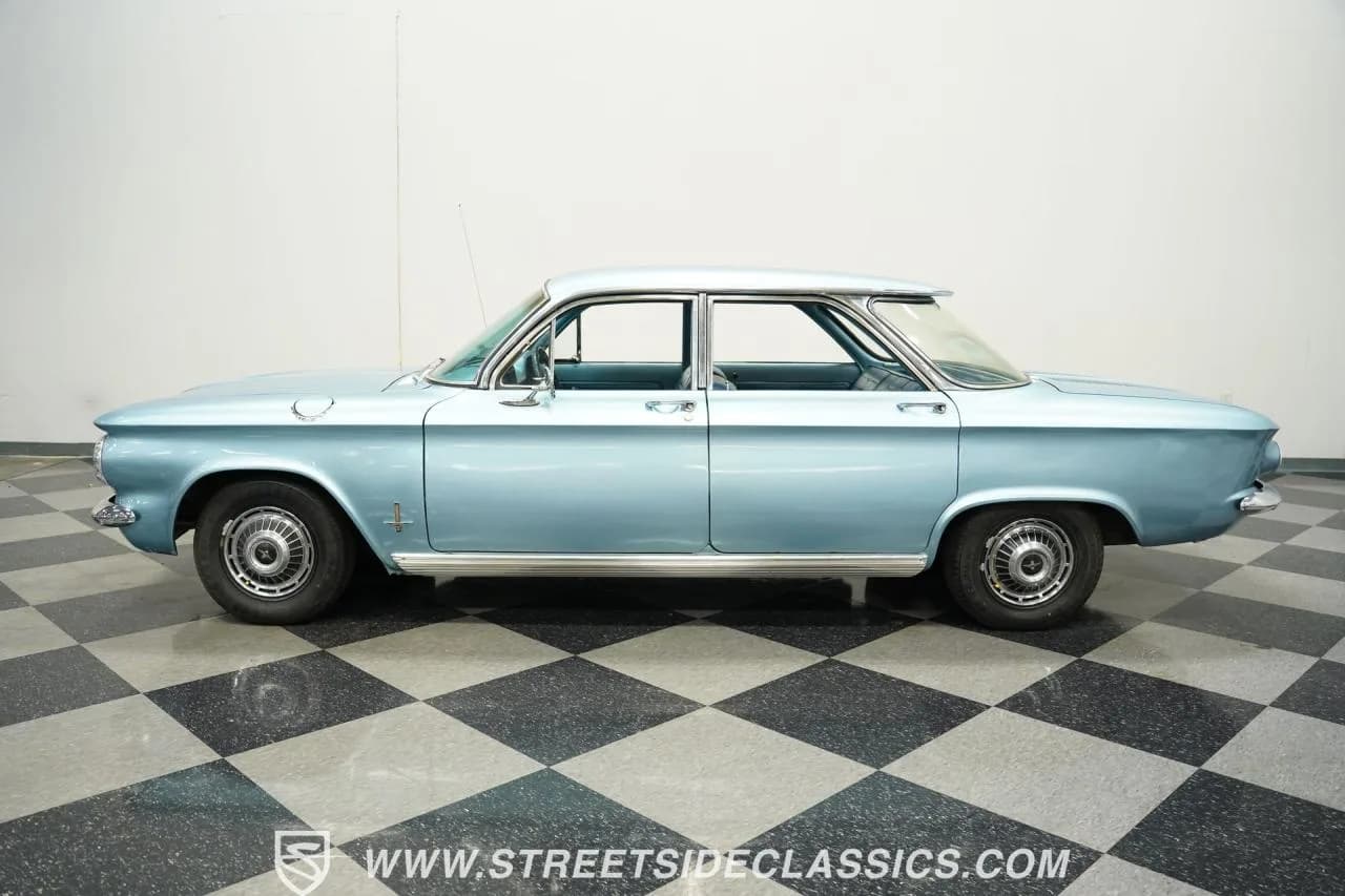 1963 Chevrolet Corvair Monza - Thumbnail 7
