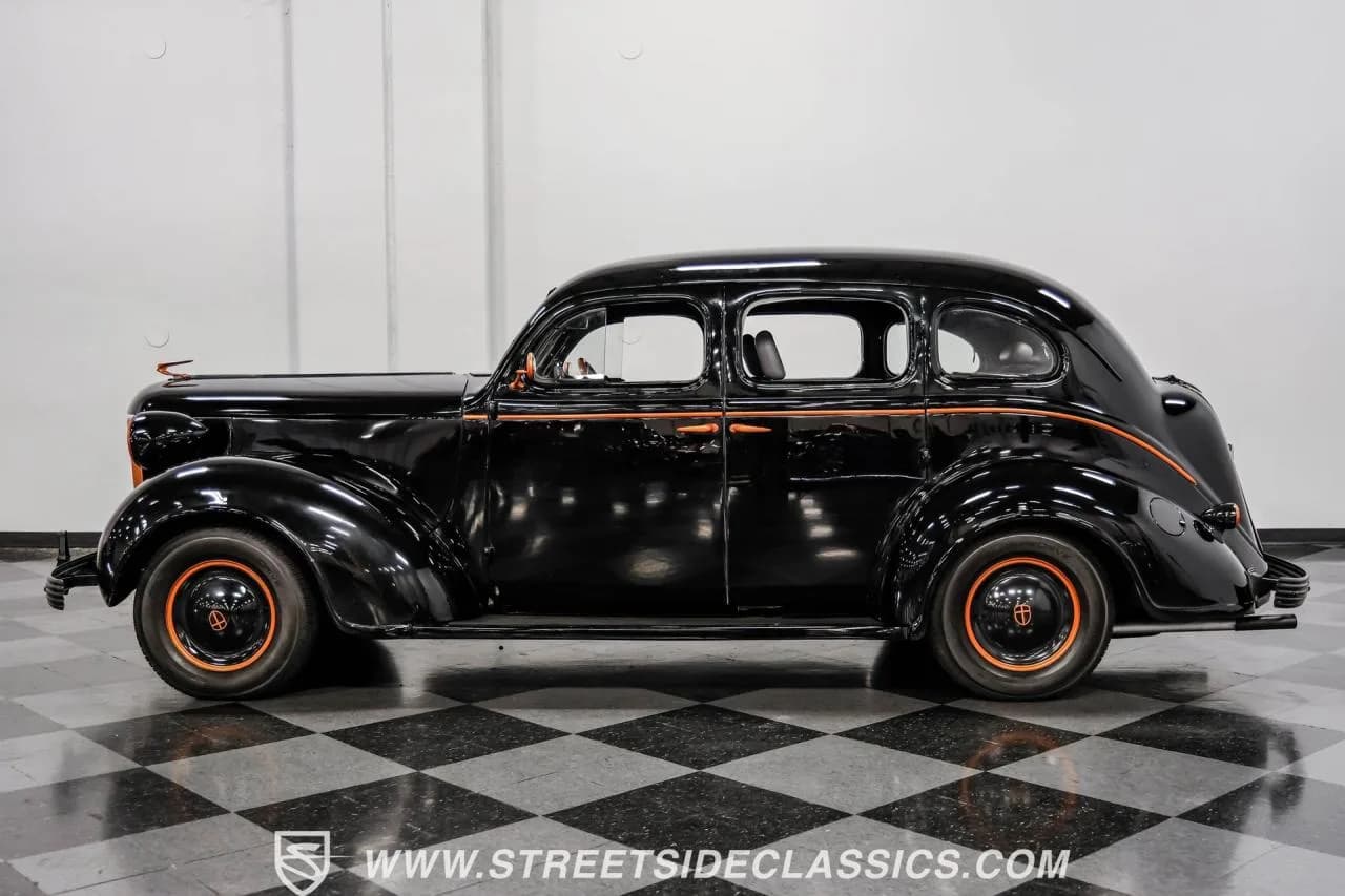 1937 Chrysler Desoto Streetrod - Thumbnail 7
