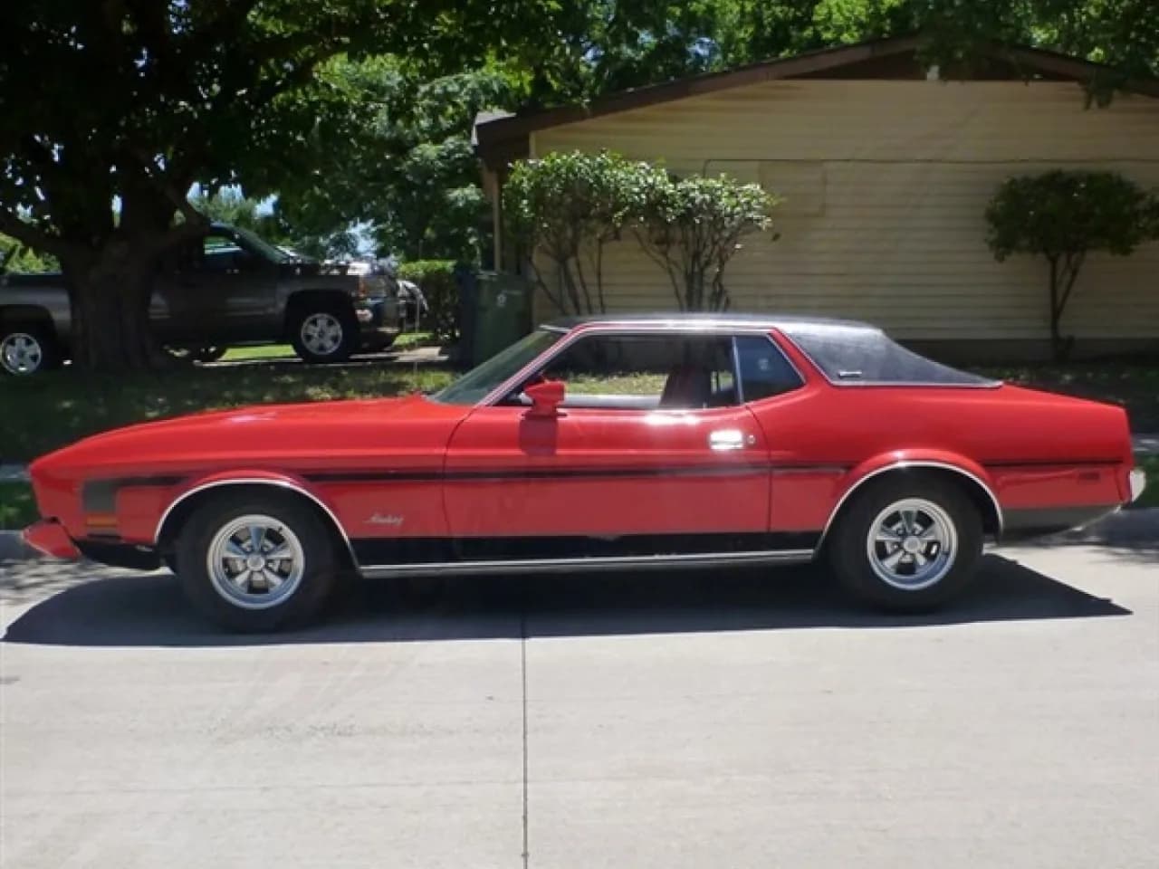 1973 Ford Mustang - Thumbnail 5
