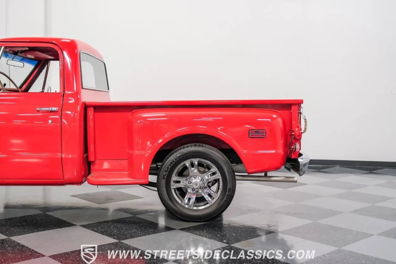 1969 Chevrolet c10 Stepside - Thumbnail 8