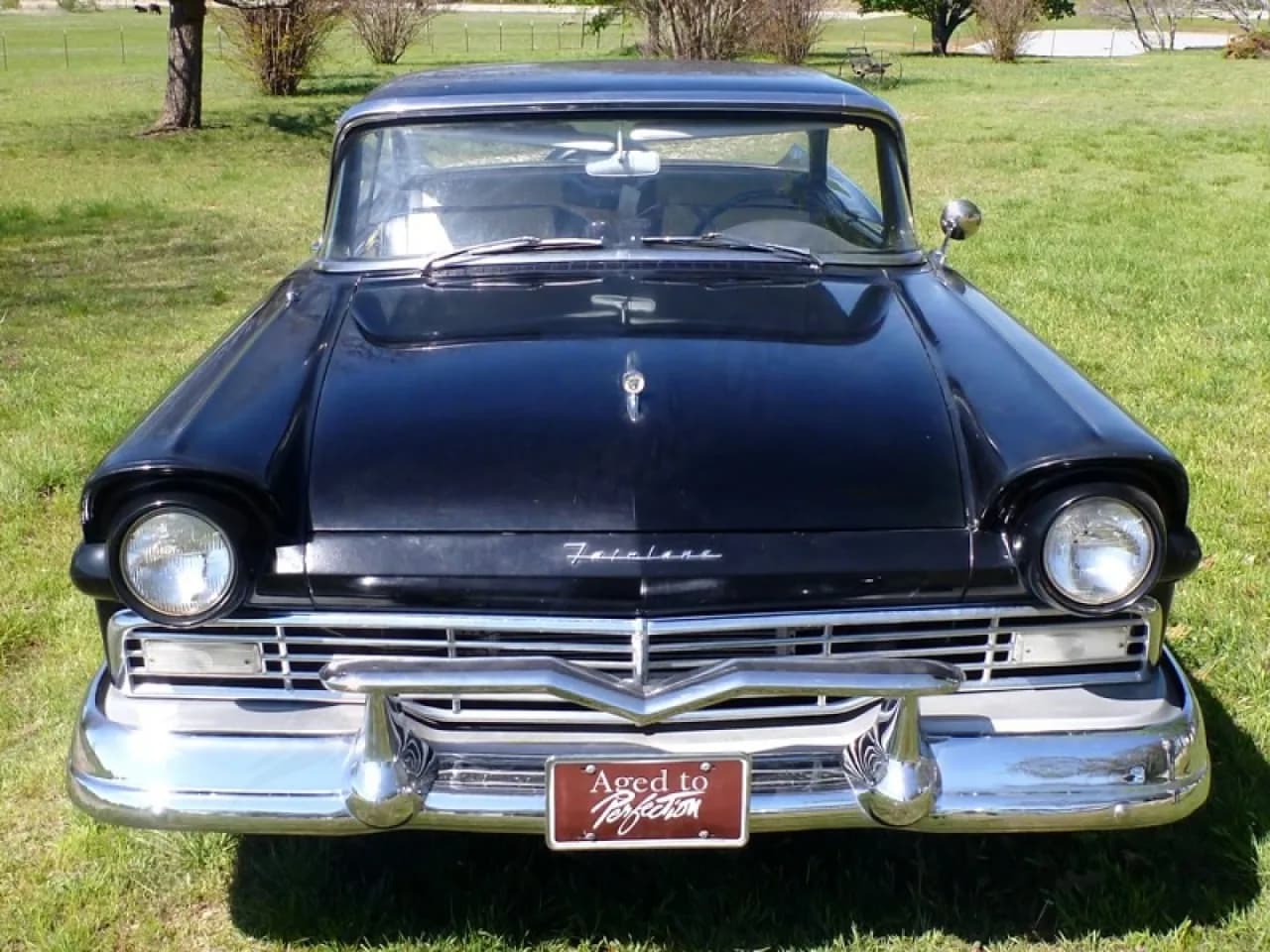 1957 Ford Fairlane - Thumbnail 3