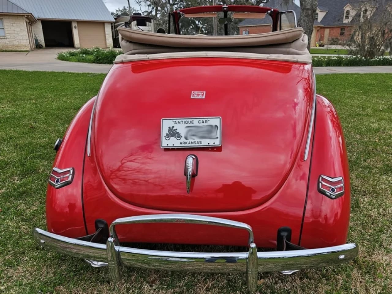1940 Ford Deluxe Convertible - Thumbnail 4