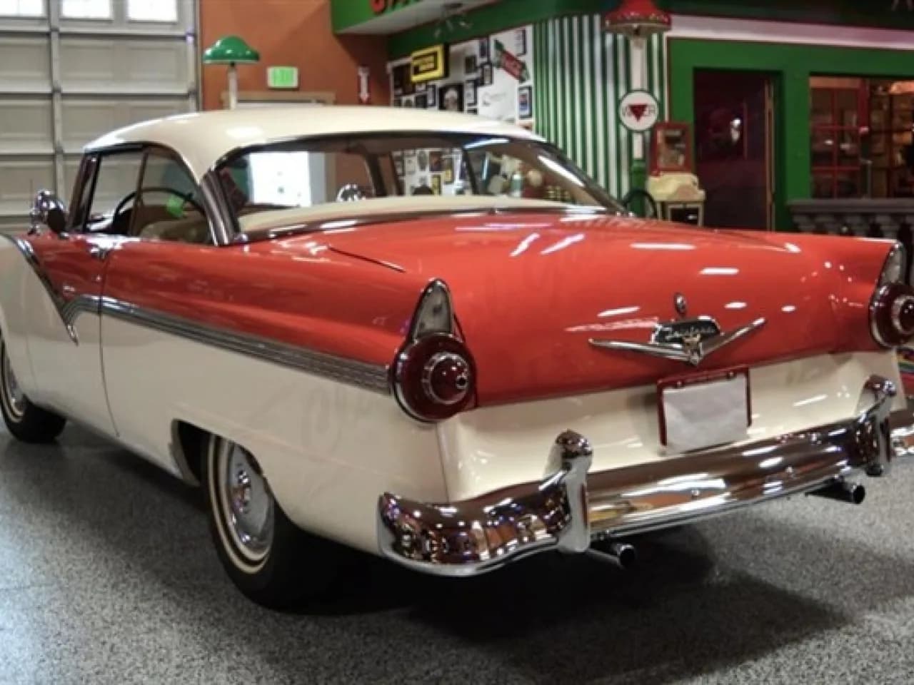 1956 Ford Victoria - Thumbnail 5