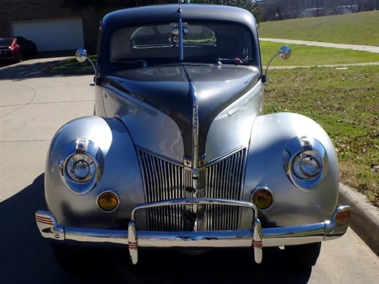 1940 Ford Coupe - Thumbnail 3