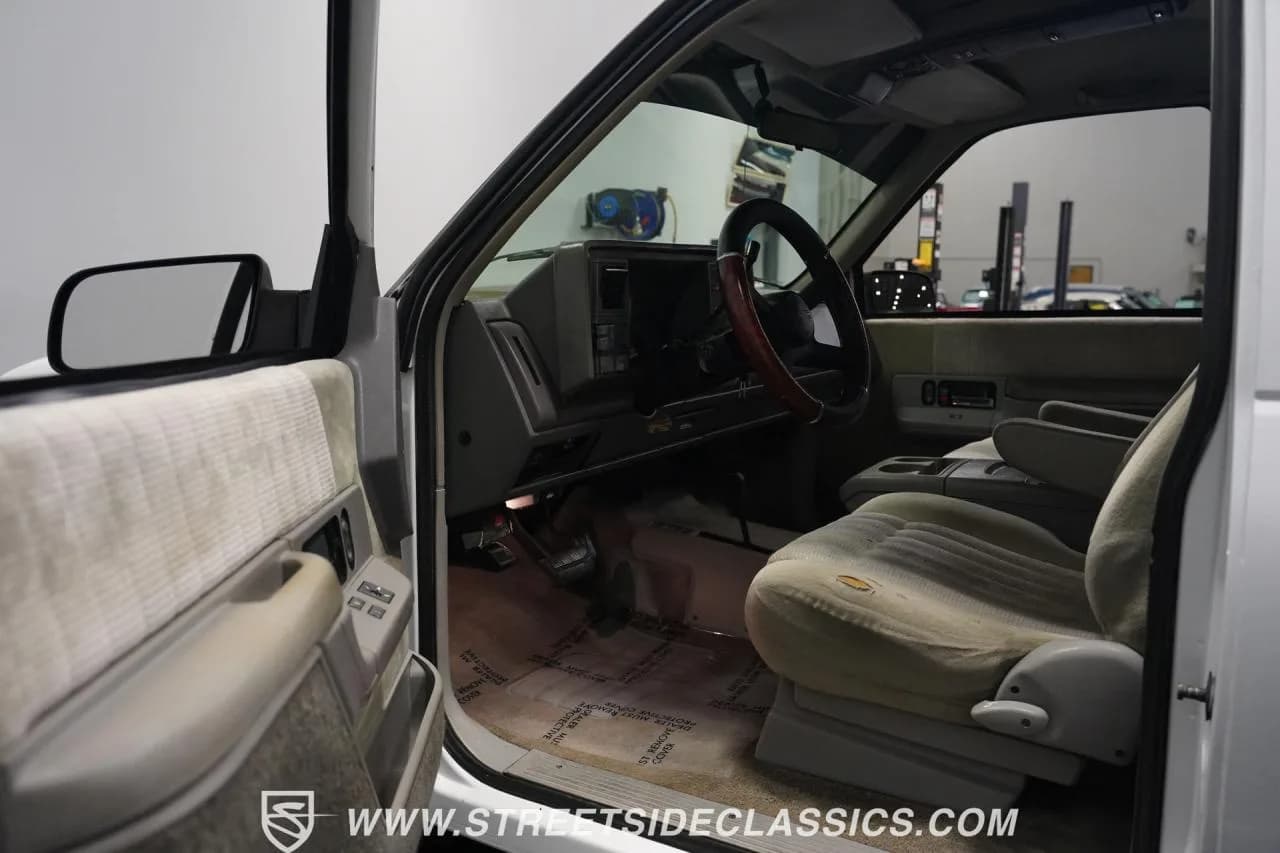 1994 GMC Yukon 4X4 - Thumbnail 4