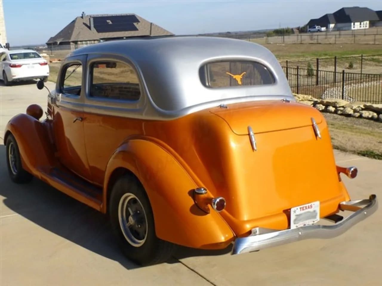 1936 Ford Sedan - Thumbnail 4