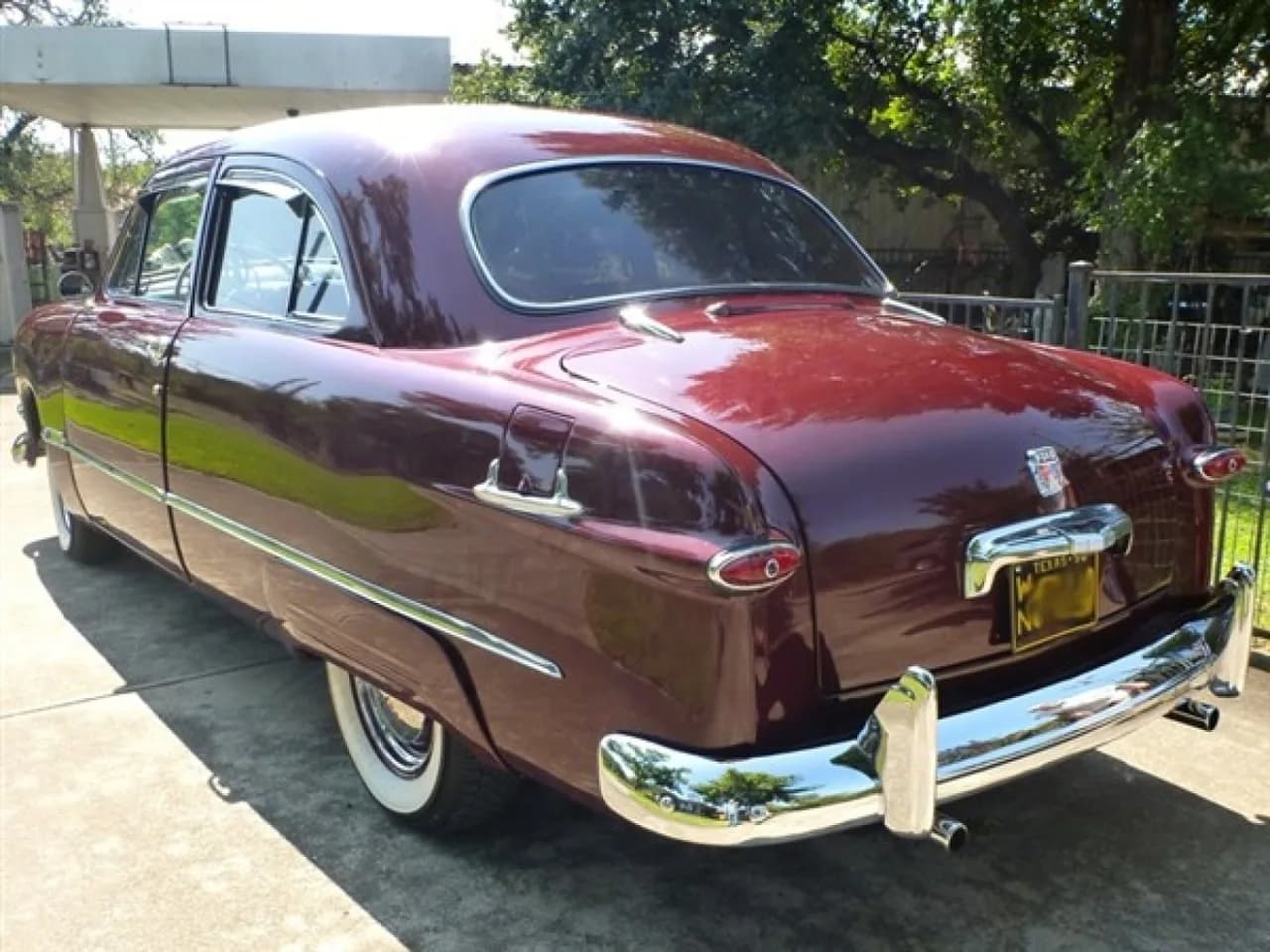 1950 Ford Custom - Thumbnail 5