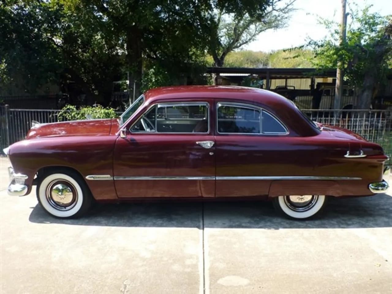 1950 Ford Custom - Thumbnail 7