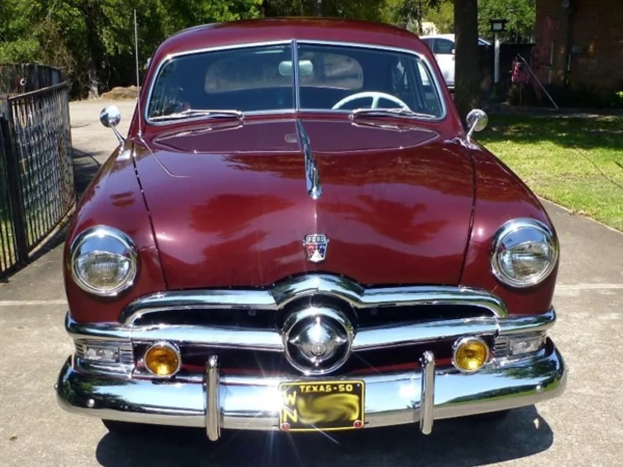 1950 Ford Custom - Thumbnail 3