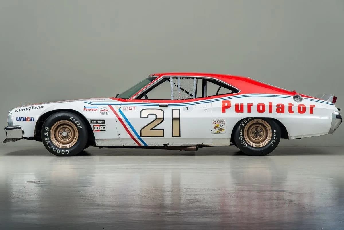 1975 Ford Torino IMSA/NASCAR - Thumbnail 2