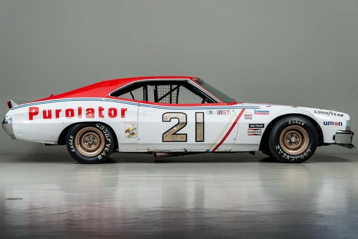 1975 Ford Torino IMSA/NASCAR - Thumbnail 3
