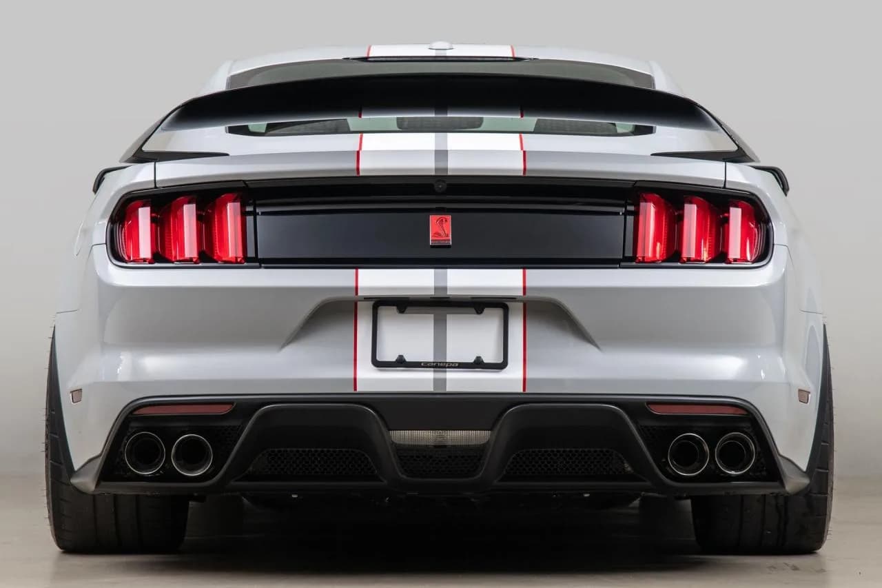 2015 Ford Mustang Shelby GT350R - Thumbnail 5
