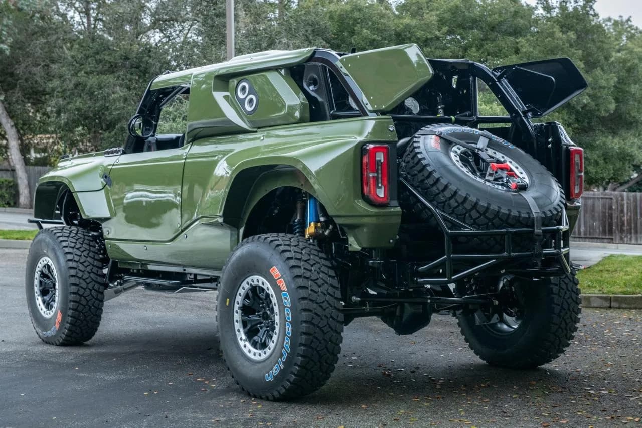 2023 Ford Bronco DR "Desert Racer" - Thumbnail 4