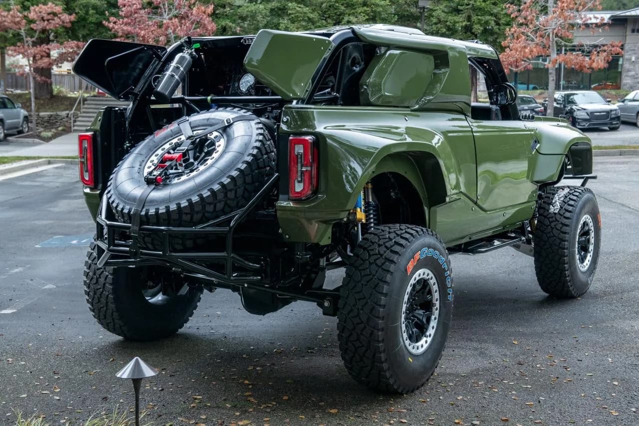 2023 Ford Bronco DR "Desert Racer" - Thumbnail 5