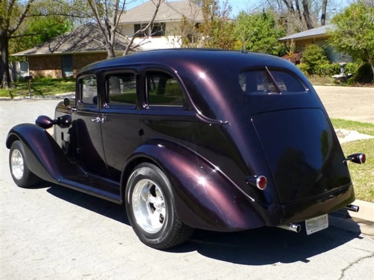 1935 Graham 73 Sedan - Thumbnail 4
