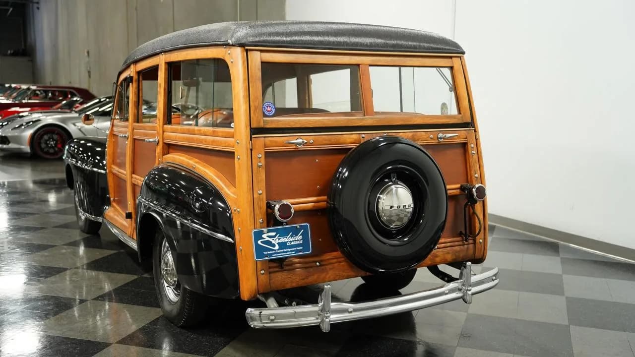1948 Ford Super Deluxe Woody Wagon - Thumbnail 7