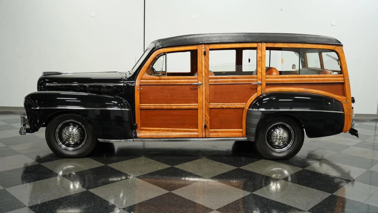 1948 Ford Super Deluxe Woody Wagon - Thumbnail 2