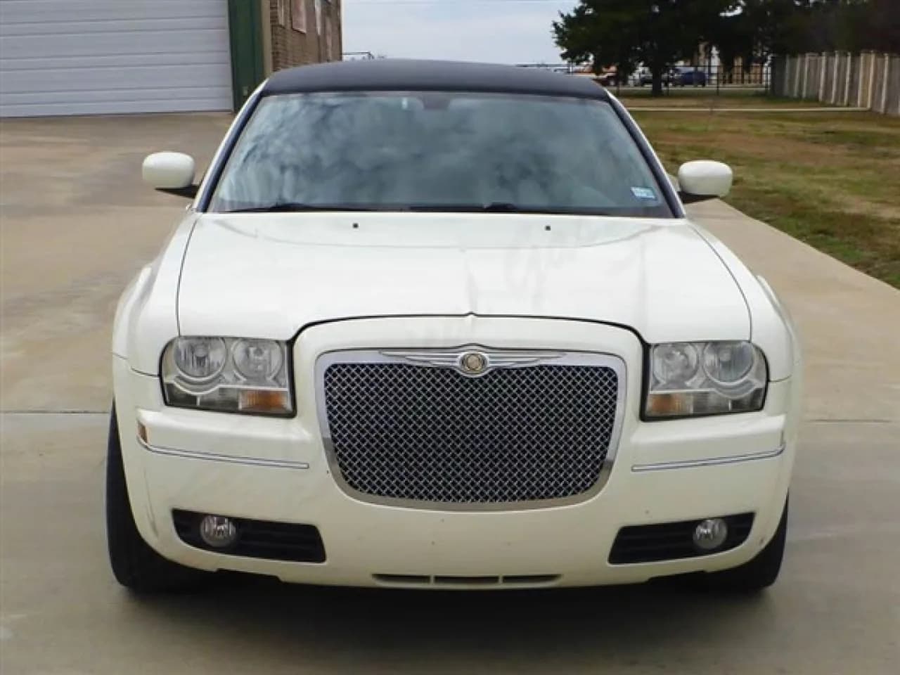 2006 Chrysler 300 Touring Limousine - Thumbnail 2