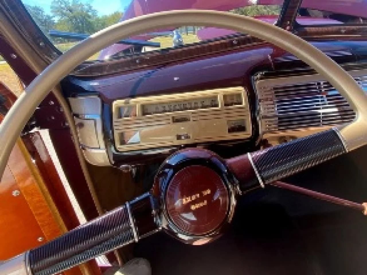 1940 Ford Deluxe Woodie - Thumbnail 7