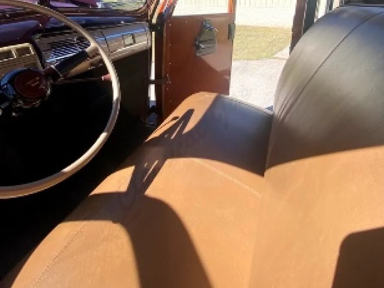1940 Ford Deluxe Woodie - Thumbnail 8