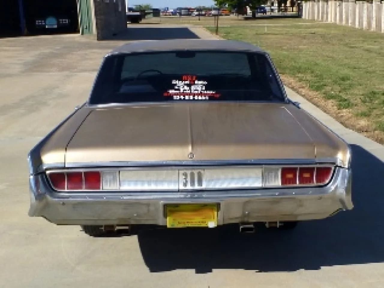1965 Chrysler 300 - Thumbnail 4